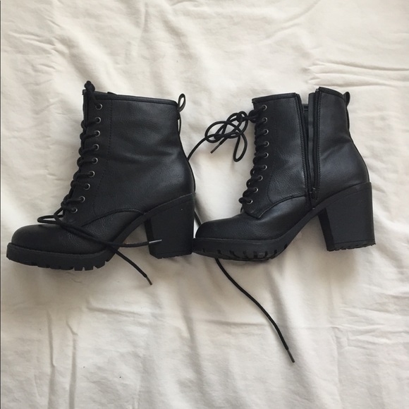 Shoes - Black platform combat boots